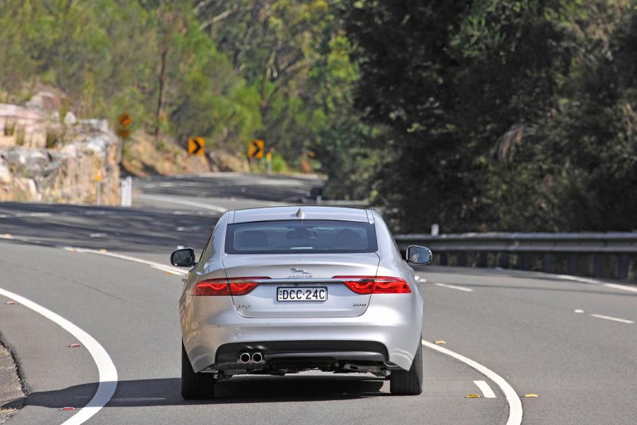  Jaguar XF Prestige 2016 года  (AU) (фото 19 из 23)